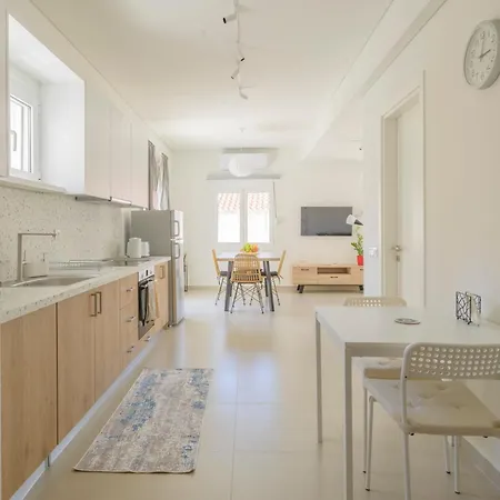 Pylos Apartments *
